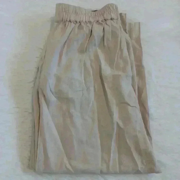 Madewell Petite Pull-On Straight Crop Pants - Picture 8 of 8